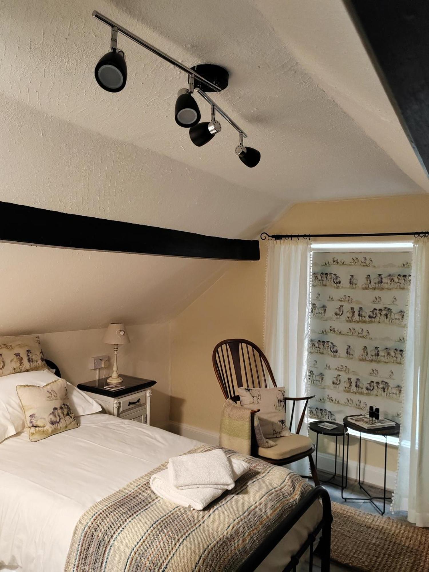 Puddle Duck Lodge - Adults Only Bowness-on-Windermere Ruang foto